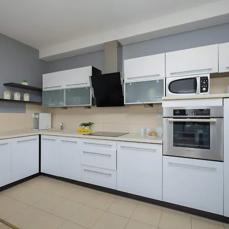 Grey In With View And Balcony By Renters * Βαρσοβία