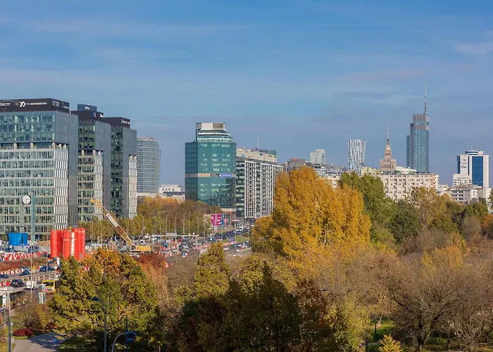 Grey In With View And Balcony By Renters