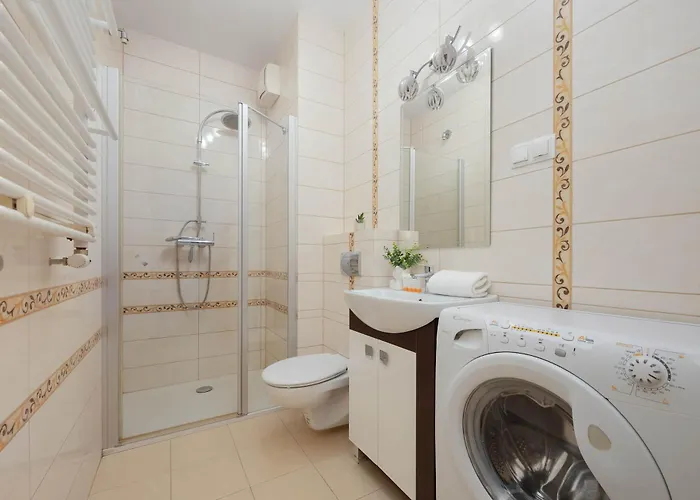 Apartament Grey In With View And Balcony By Renters *