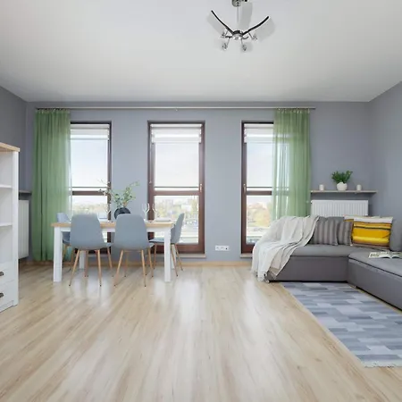 Grey In With View And Balcony By Renters Appartement
